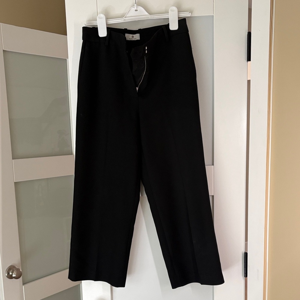Artiza Babaton Black Cropped Trousers